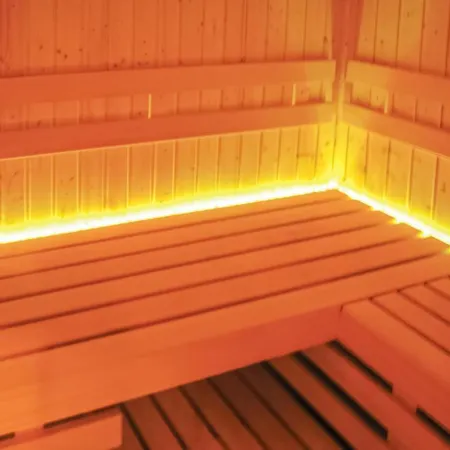 Lovely In Wronki With Sauna 別荘 ウロンキ